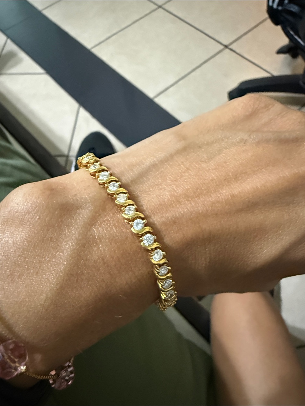 Vintage Gold Bracelet with Clear Stones - Picture 5 of 5